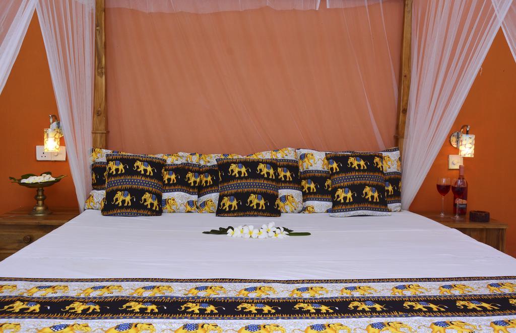 Golden Lodge Tangalle Extérieur photo